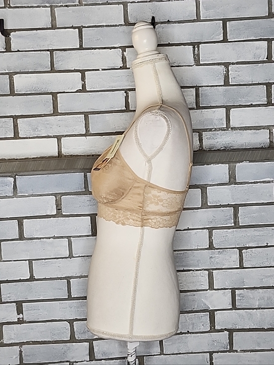 • NWT No Boundaries Women's Contour Lace Bralette Size Medium Toasted Almond - Picture 3 of 8
